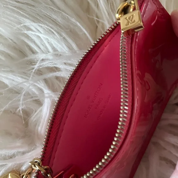 Louis Vuitton Vernis Key Cles Pouch - Picture 6 of 8